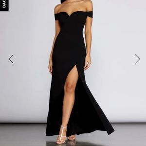 Windsor - Black formal high slit dress. Never worn. Size 15- fits like size 12.
